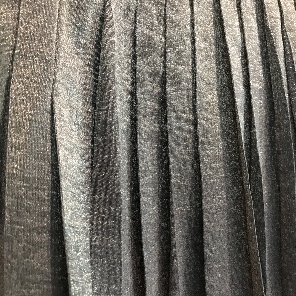 ✨SOLD✨Madewell Pleated Shimmer Metallic Mini Skirt - Picture 8 of 8